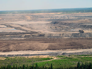 Image of oil sands surface mining operation